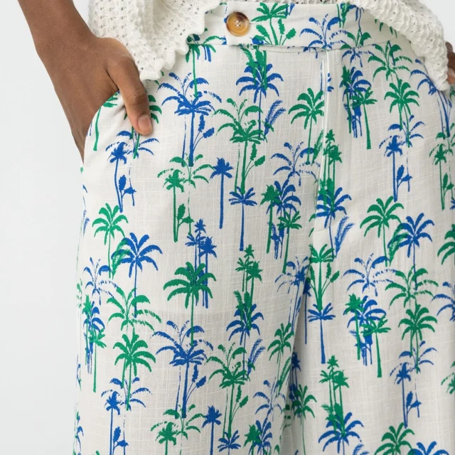 #Outfitday 🏝️
¡Buen día! 🫂
•••
www.anacondemoda.es
•••
#buenosdias
#lino
#azulañil
#conjuntomoda
#anacondemodaes
#sevillahoy